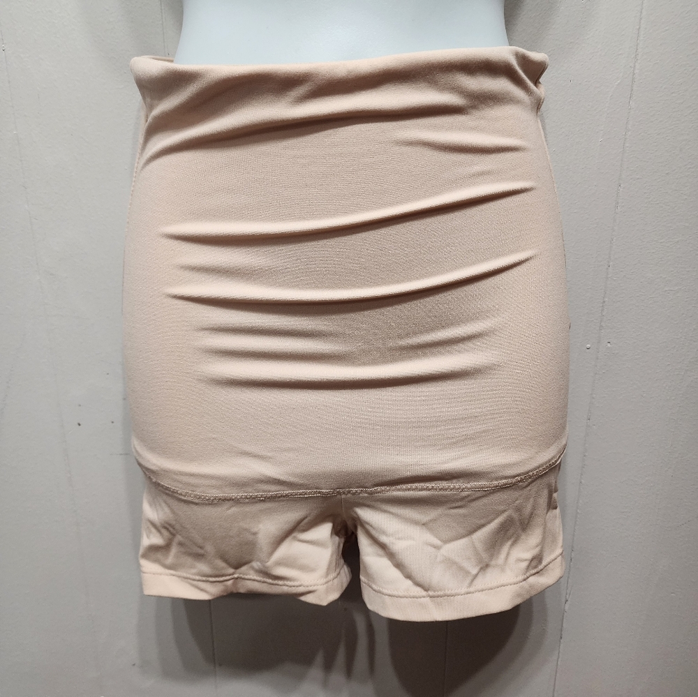 Maidenform Small Shapewear Minimizingβ Slimming Beige Body Shaper Shorts B925